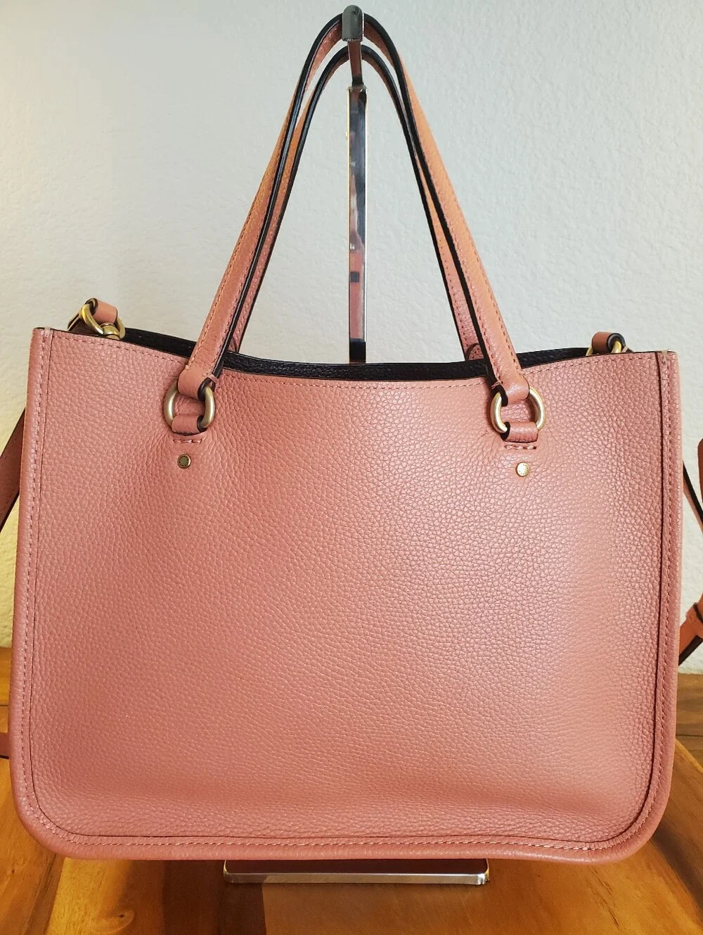 COACH CORAL TYLER CARRYALL IN PERFECT LIKE NEW CONDITION!